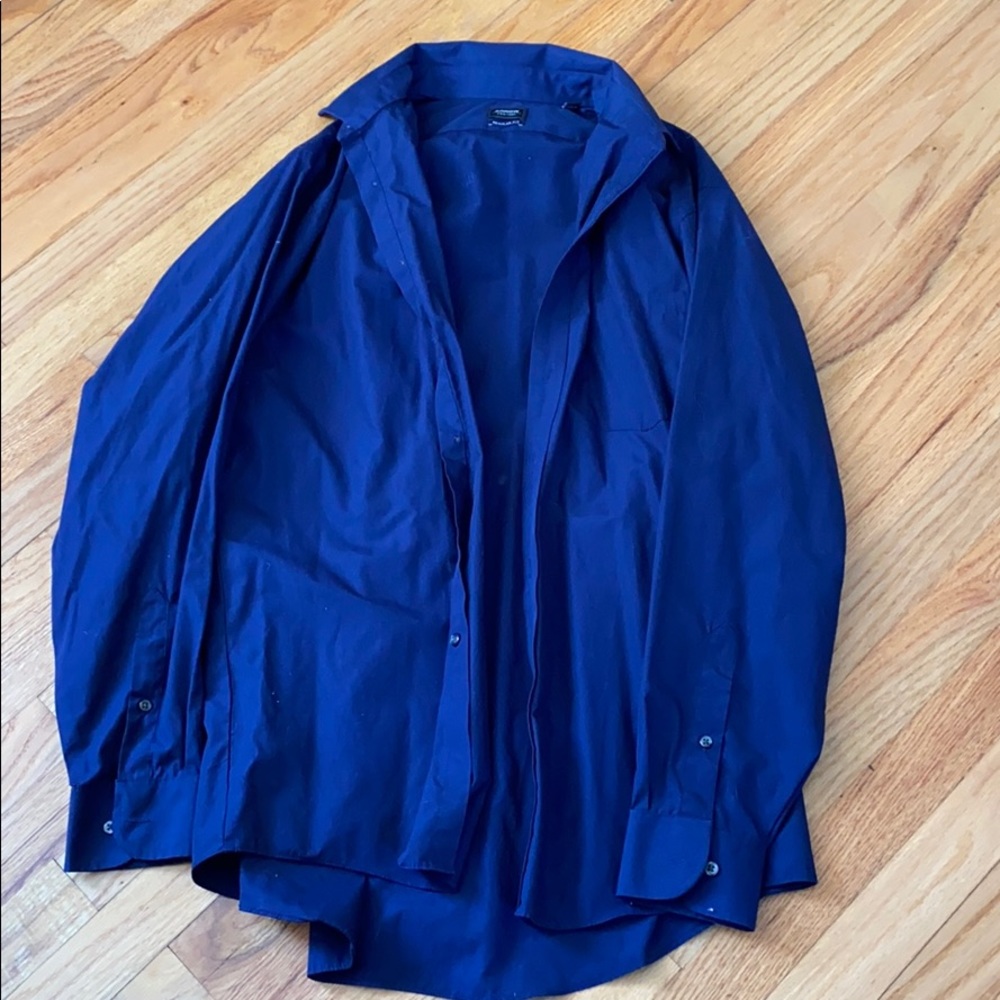 Navy blue arrow regular fit size large dress shirt